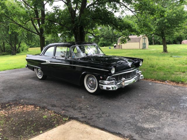 1956 Ford Fairlane Customline - photo 5