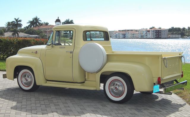 1956 Ford F-100 - photo 2