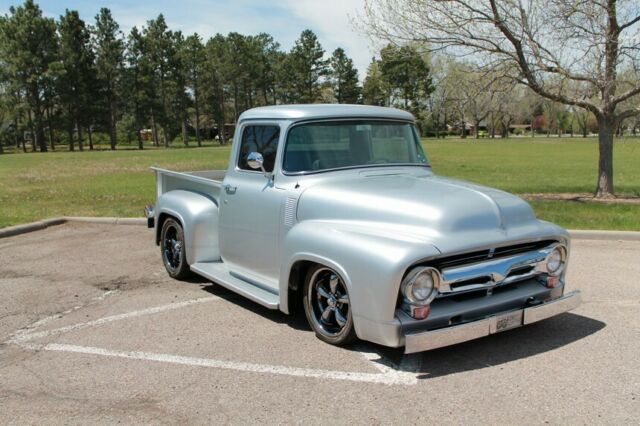 1956 Ford F-100