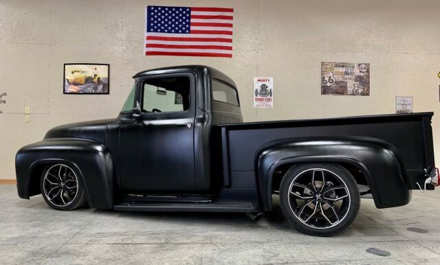 1956 Ford F-100 - photo 3