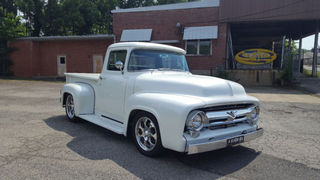 1956 Ford F-100 - photo 2