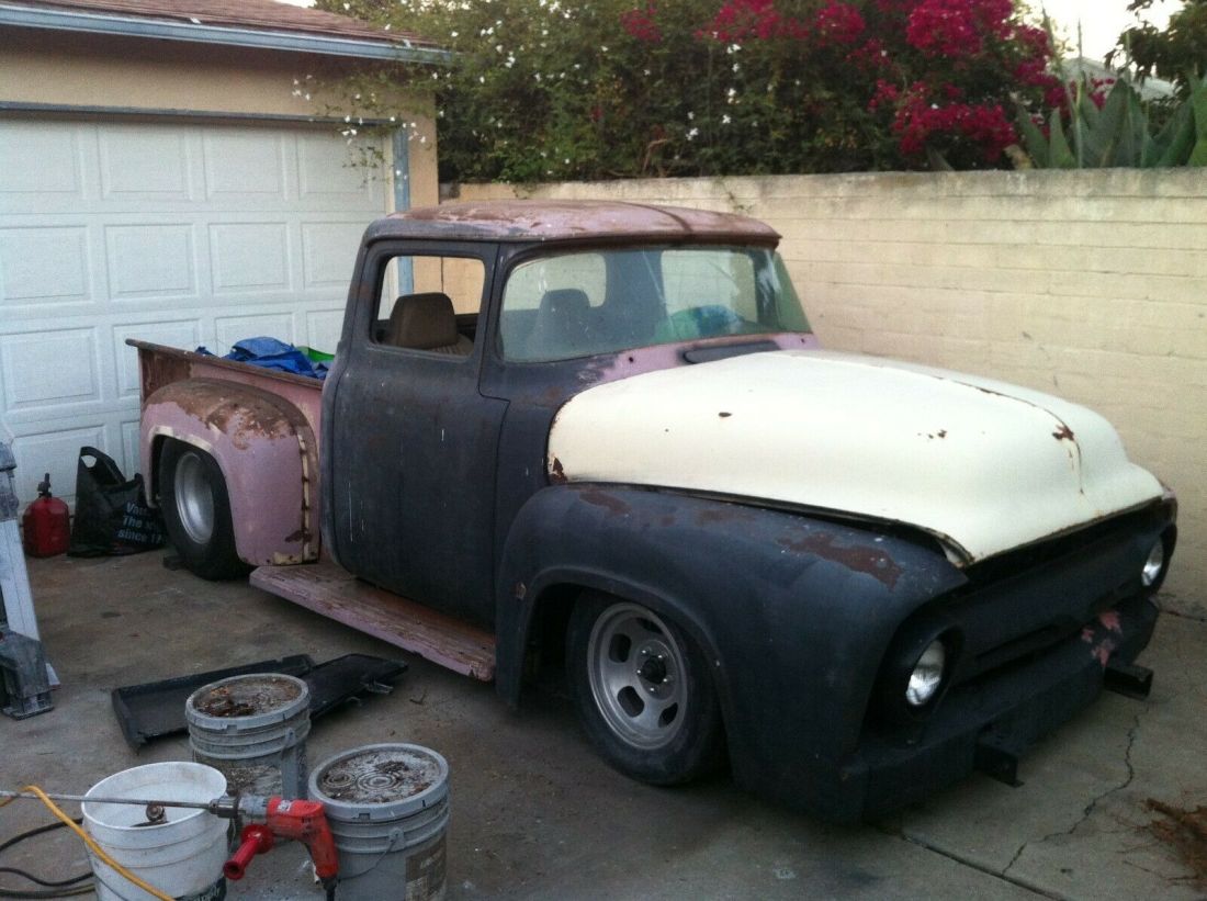 1956 Ford F100 Pickup, 351c V8, Automatic trans, Custom suspension, 9" Rear end 1956 Ford F-100