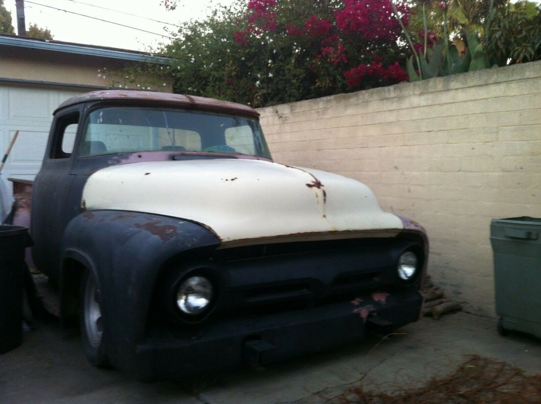1956 Ford F-100 - photo 2