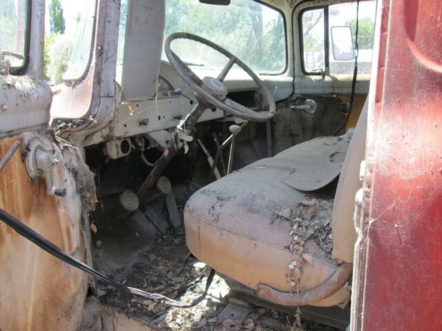 1956 Ford F-500 SERVICE UTILITY - photo 11