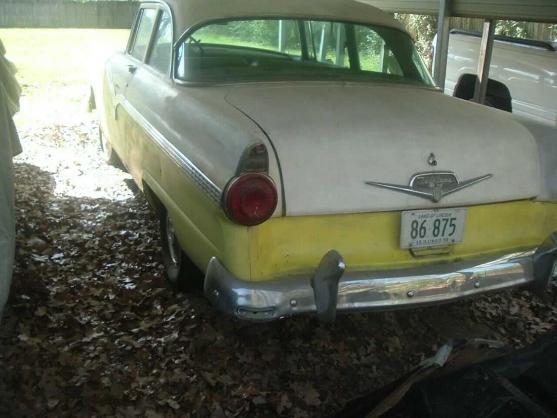 1956 Ford Fairlane - photo 2