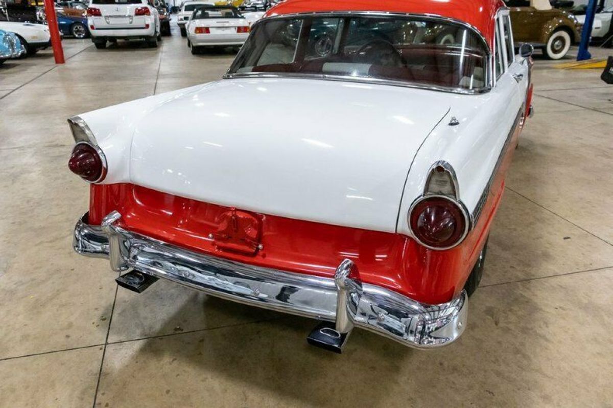 1956 Ford Fairlane - photo 11