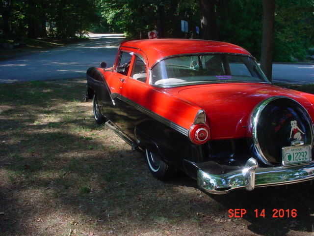 1956 Ford Fairlane club sedan - photo 4