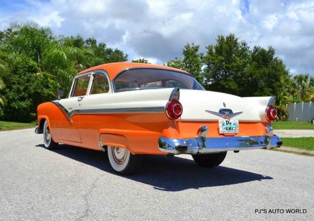 1956 Ford Fairlane Club Sedan - photo 11