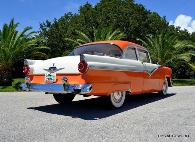 1956 Ford Fairlane Club Sedan - photo 12