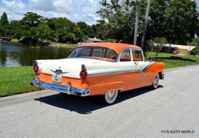 1956 Ford Fairlane Club Sedan - photo 6
