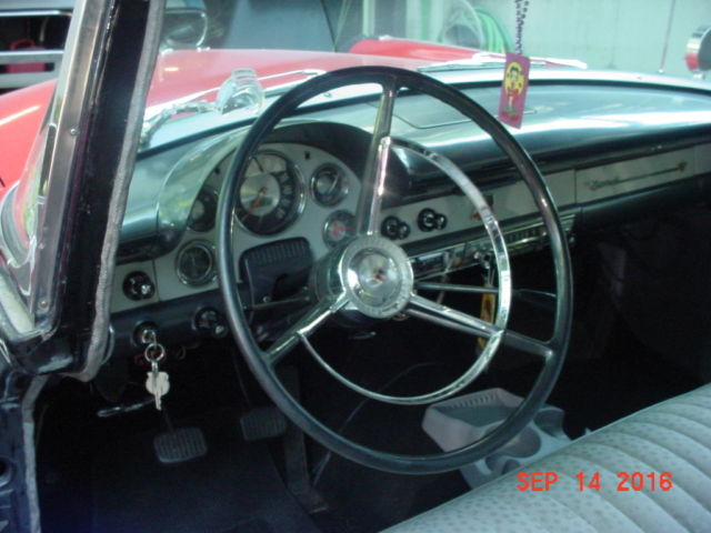1956 Ford Fairlane club sedan - photo 8