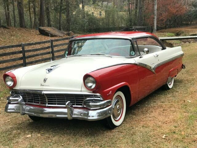 1956 Ford Fairlane Victoria - photo 2