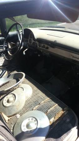 1956 Ford Fairlane almost complete just missing one piece - photo 6