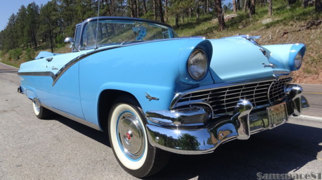 1956 Ford Fairlane Sunliner - photo 2