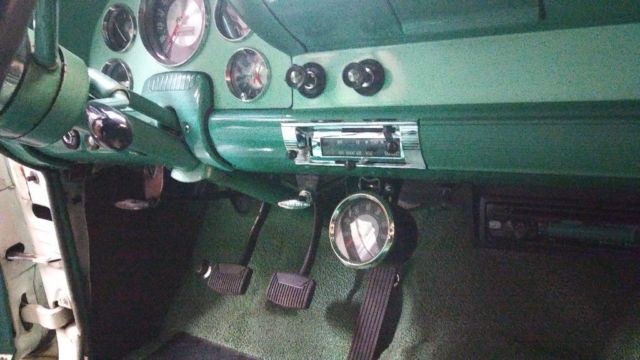 1956 Ford Fairlane Town Sedan - photo 12
