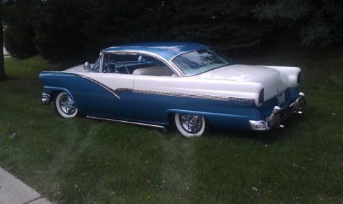 1956 FORD FAIRLANE VICTORIA ..... 1956 Ford Fairlane Chrome