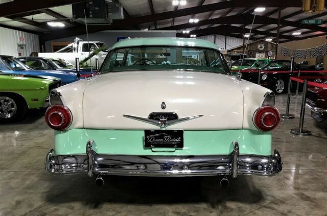 1956 Ford Fairlane Victoria - photo 5