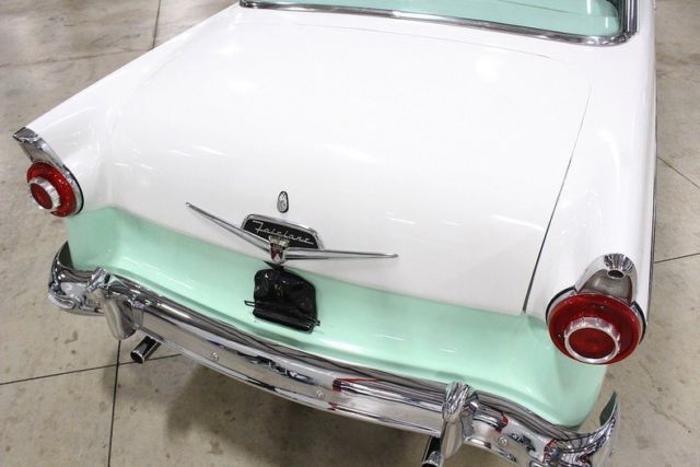 1956 Ford Fairlane Victoria - photo 10