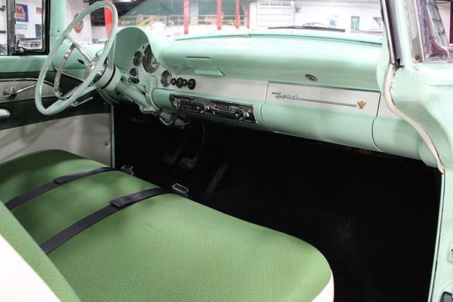 1956 Ford Fairlane Victoria - photo 12