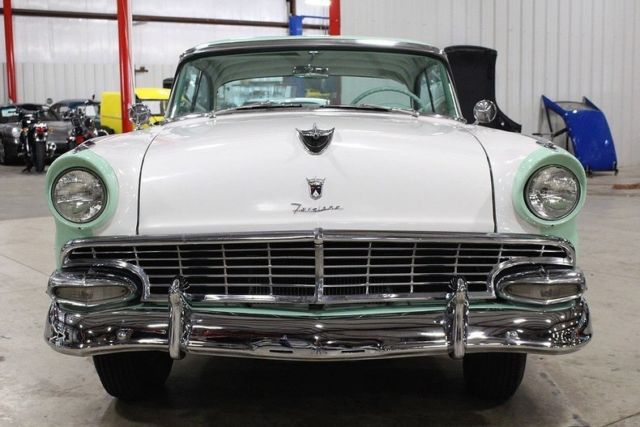 1956 Ford Fairlane Victoria - photo 8