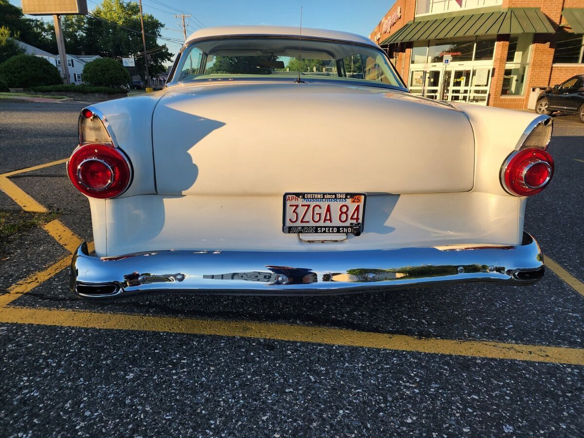 1956 Ford Fairlane - photo 5