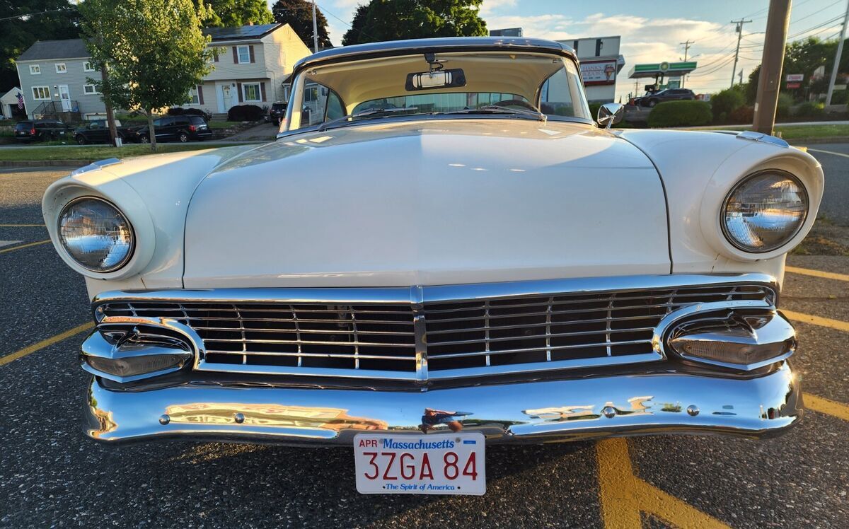 1956 Ford Fairlane - photo 6