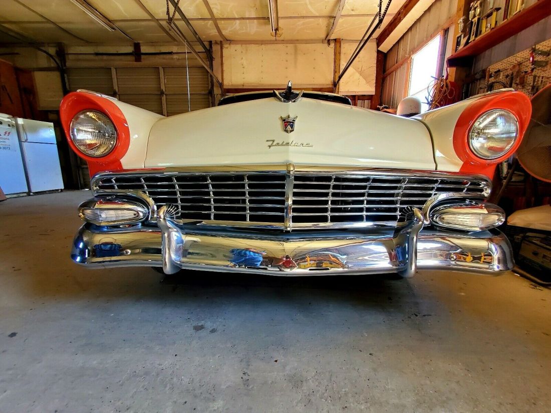 1956 Ford Fairlane Victoria Victoria - photo 9
