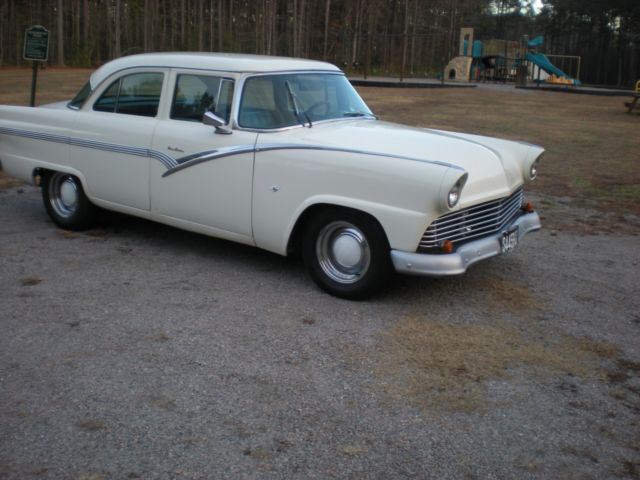 1956 Ford Fairlane