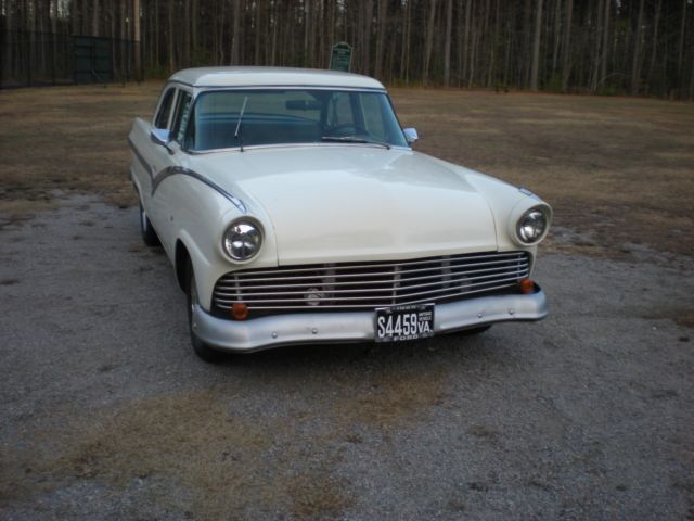 1956 Ford Fairlane - photo 3
