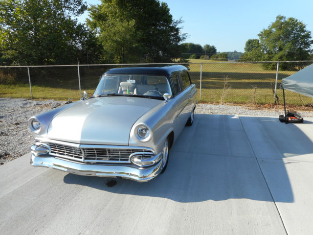 1956 Ford ranch wagon - photo 2
