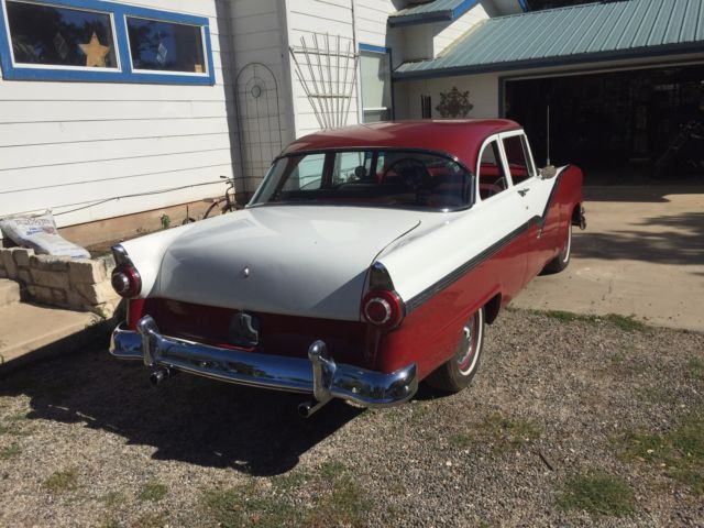 1956 Ford Fairlane - photo 3