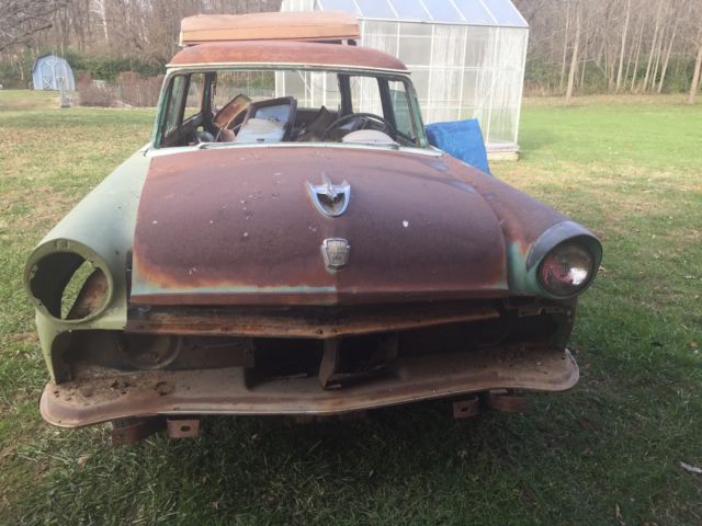 1956 Ford Ranch Wagon station wagon - photo 2