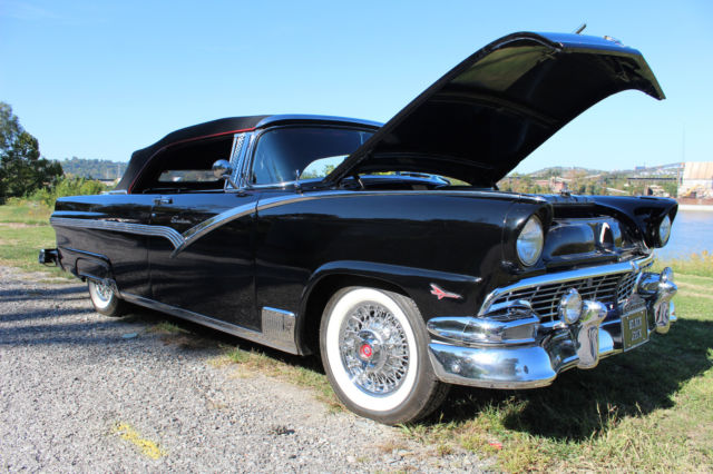 1956 Ford Sunliner Convertible MULTI-SHOW WINNER 1956 Ford Fairlane