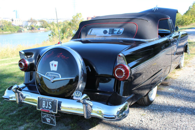 1956 Ford Fairlane - photo 3