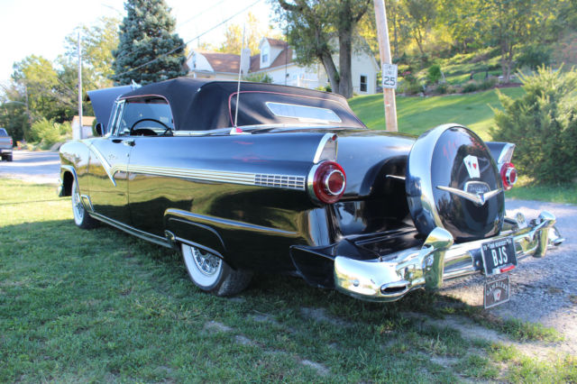 1956 Ford Fairlane - photo 5