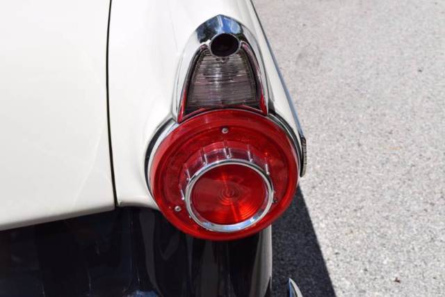 1956 Ford Sunliner Convertible - photo 11