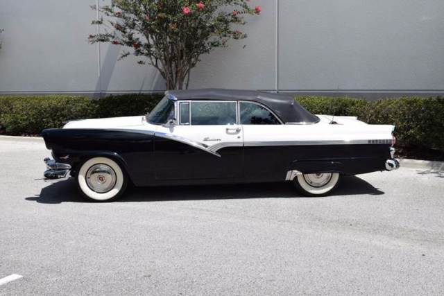 1956 Ford Sunliner Convertible - photo 7