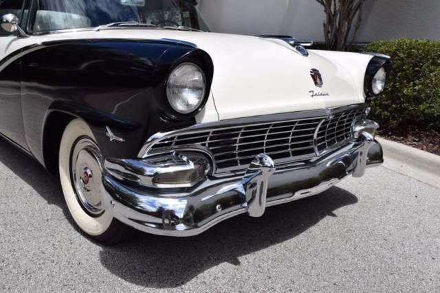 1956 Ford Sunliner Convertible - photo 8