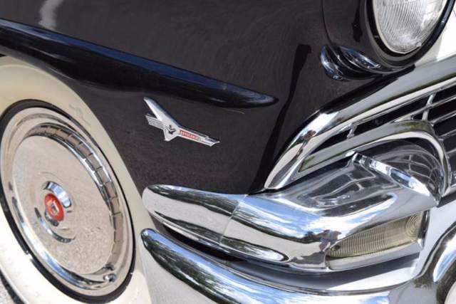 1956 Ford Sunliner Convertible - photo 9