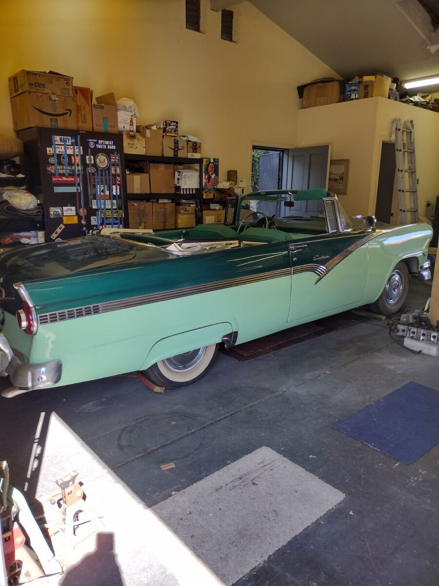 1956 Ford Fairlane - photo 2