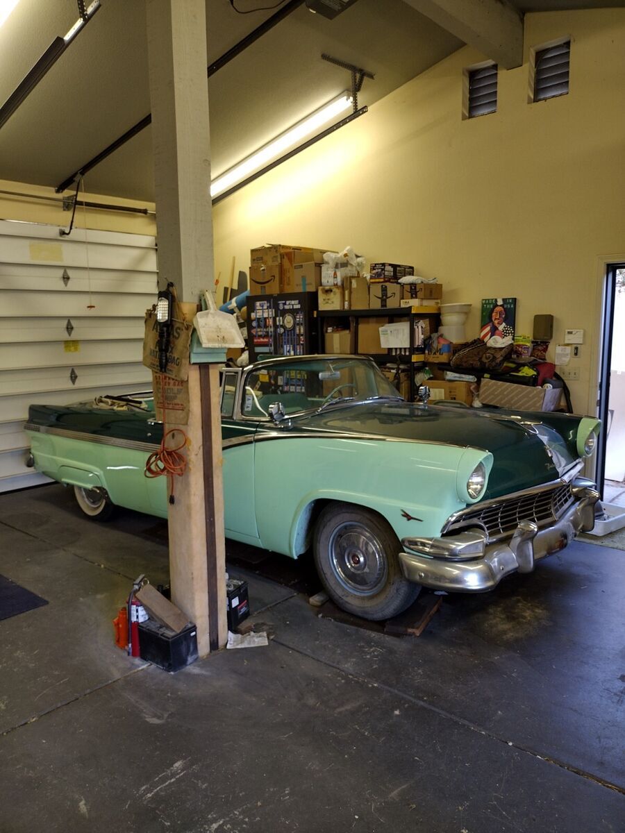 1956 Ford Fairlane - photo 3