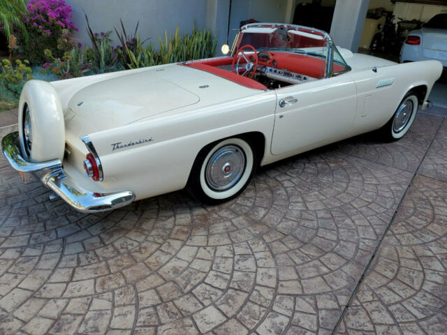 1956 Ford Thunderbird - photo 11