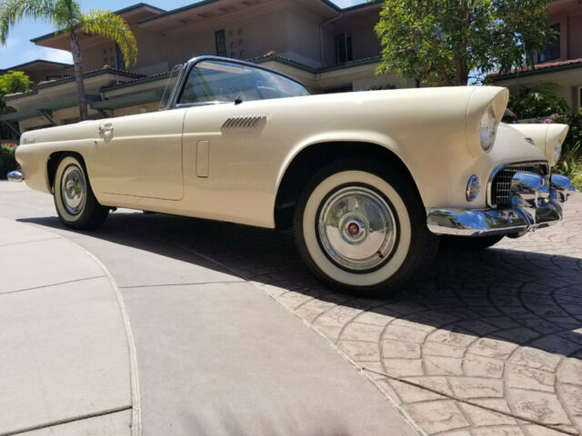 1956 Ford Thunderbird - photo 3