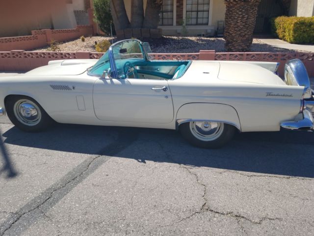1956 Ford Thunderbird Convertible - photo 2