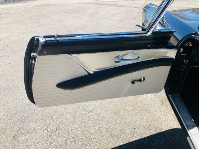 1956 Ford Thunderbird 2dr Conv w/Hardtop Premium - photo 9