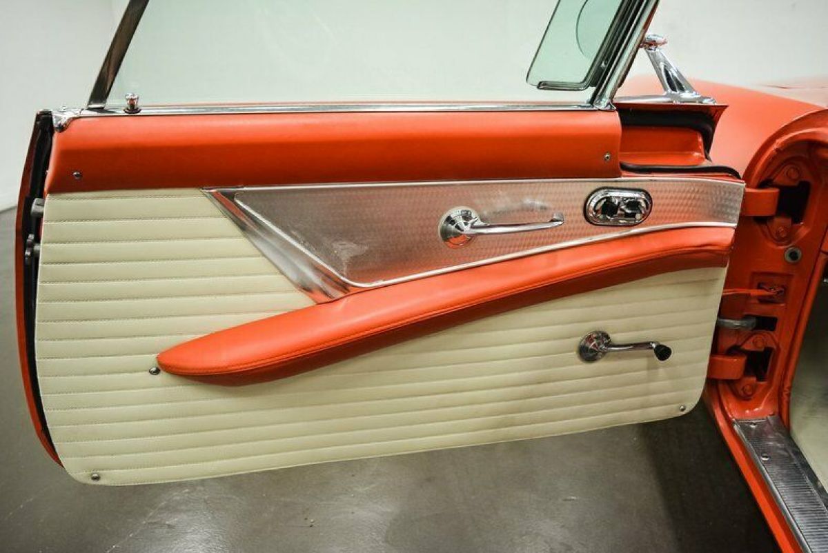 1956 Ford Thunderbird - photo 11