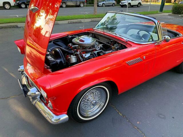 1956 Ford Thunderbird - photo 2