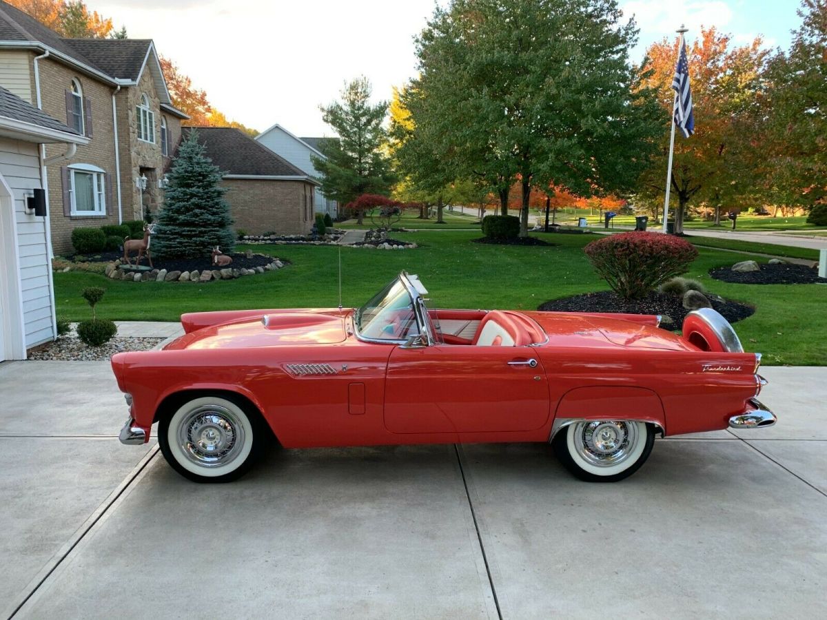 1956 Ford Thunderbird - photo 2