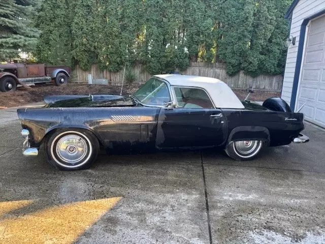 1956 Ford Thunderbird