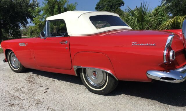 1956 Ford Thunderbird - photo 3